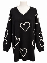 Load image into Gallery viewer, Oversized Heart Print V-Neck Jumper