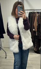 Load image into Gallery viewer, Faux fur gilet - cream
