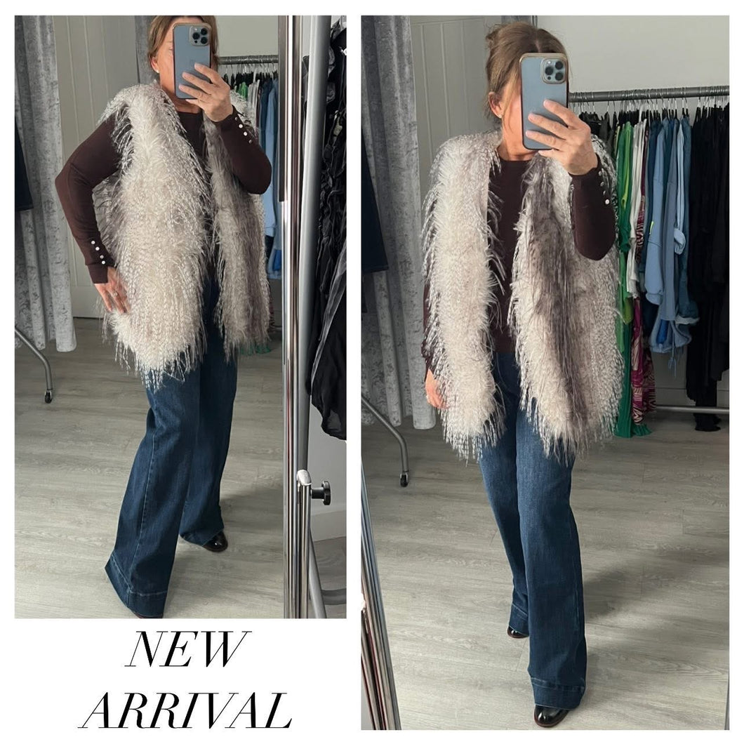 Feather faux fur gilet