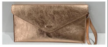 Load image into Gallery viewer, Eve metallic leather - rose gold
