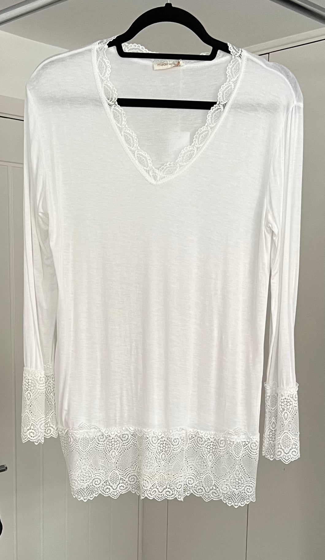 Lace edge top - white