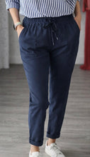 Load image into Gallery viewer, 2 Pocket Casual trousers - navy
