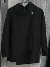 Load image into Gallery viewer, Wrap jacket
