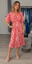 Load image into Gallery viewer, Serina dress
