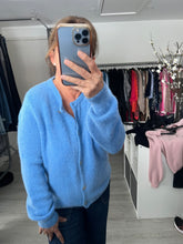 Load image into Gallery viewer, Button cardie/jumper
