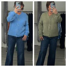 Load image into Gallery viewer, Button cardie/jumper
