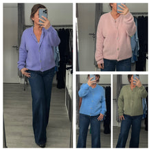 Load image into Gallery viewer, Button cardie/jumper
