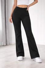 Load image into Gallery viewer, Tocado Jeans - Black
