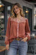 Load image into Gallery viewer, Isabella blouse
