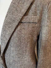 Load image into Gallery viewer, Tweed Blazer - Brown
